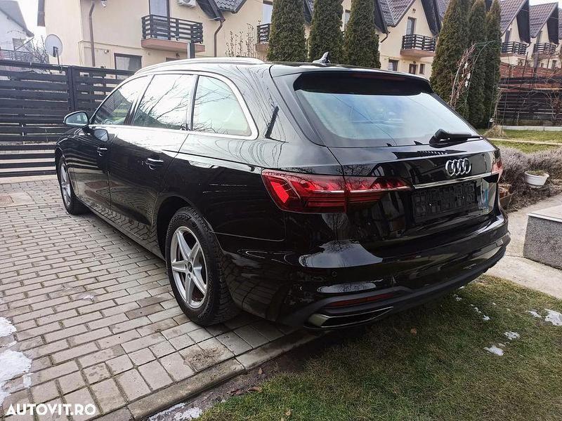 Second-hand Audi A4 Advanced 136 CP (100 kW) 2021 Culoarenegru Break