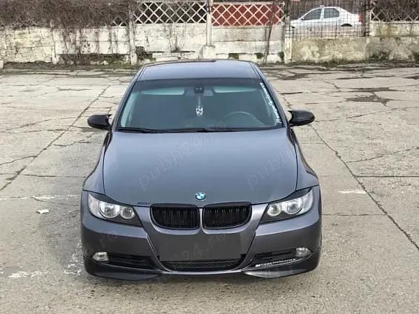 Second-hand BMW 320 163 CP (119 kW) 2007 Berlinǎ