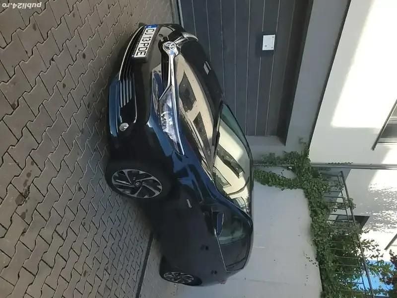 Utilizat 2016 Toyota Auris Hybrid Hatchback | 11.500 EUR (Puțin scump) - Imagine 1/3
