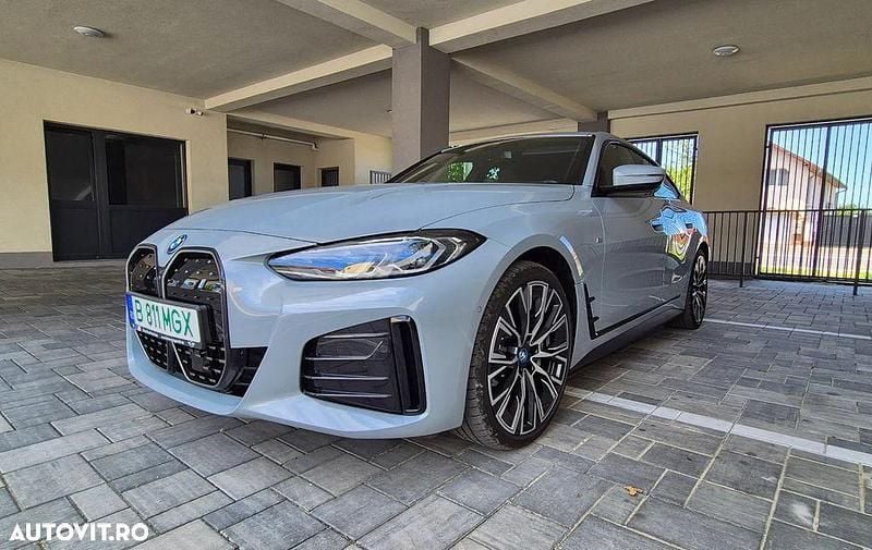 Second-hand BMW i4 Comfort Edition 250 kW (340 CP) 2023 Culoaregri Berlinǎ