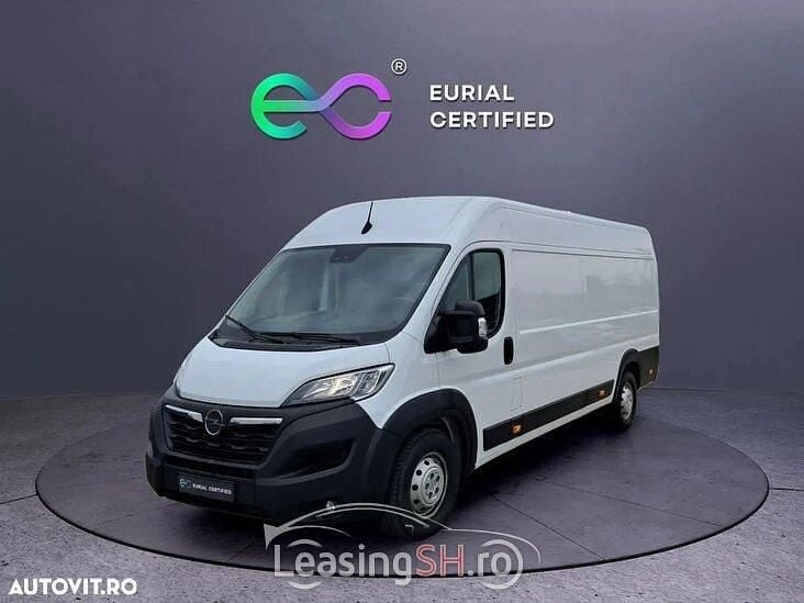 Alb Utilizat 2023 Opel Movano Van | 26.990 EUR - Imagine 1/4