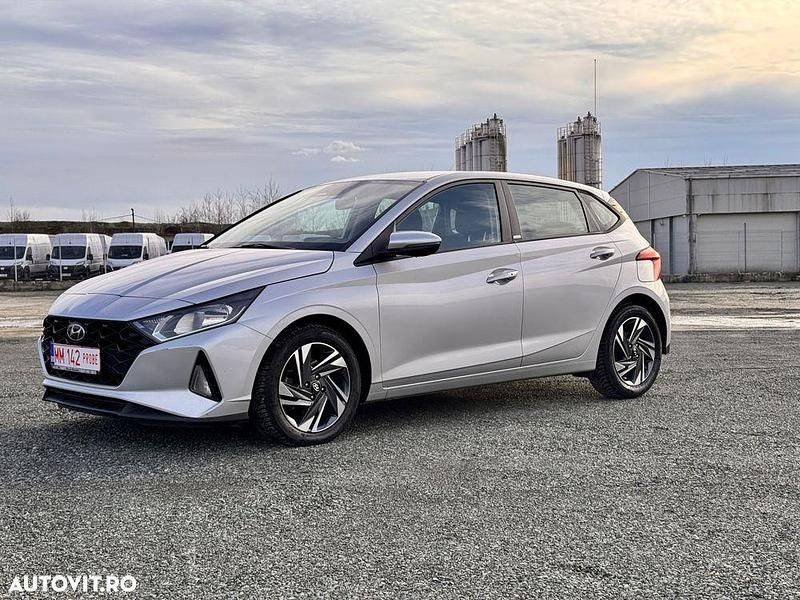 Second-hand Hyundai i20 Edition 30+ 100 CP (73 kW) 2020 Culoareargint Hatchback