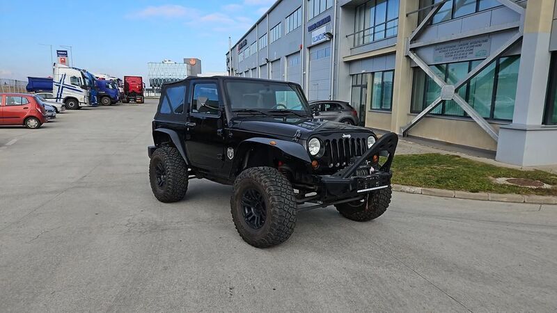 Negru Utilizat 2010 Jeep Wrangler SUV | 17.500 EUR - Imagine 1/4
