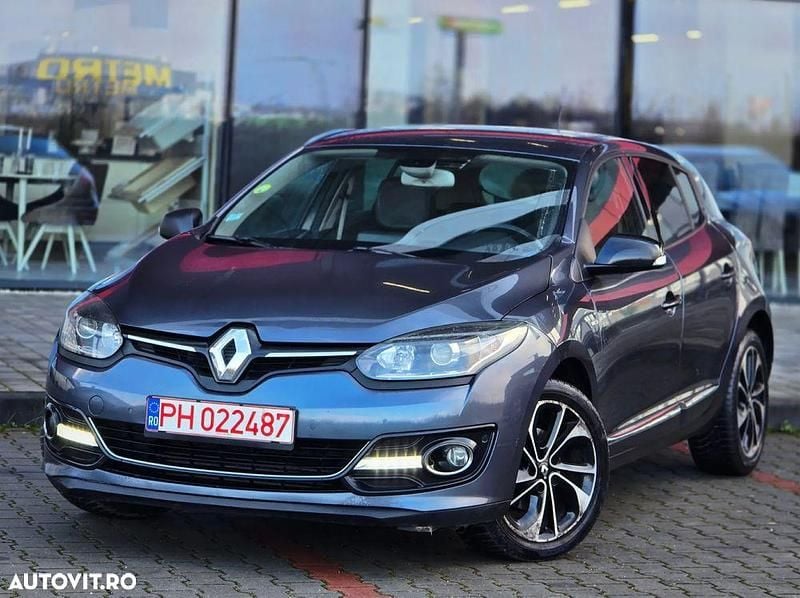 Culoaregri Second-hand 2015 Renault Mégane III Bose Edition Hatchback | 5.490 EUR (Preț OK) - Imagine 1/4