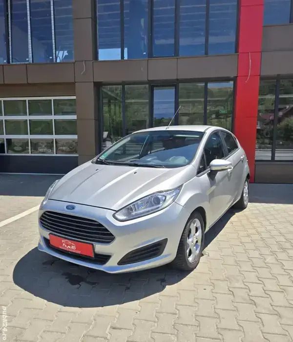 Utilizat 2015 Ford Fiesta Hatchback | 4.900 EUR (Preț OK) - Imagine 1/4