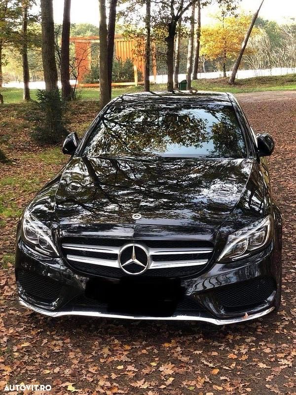 Culoarenegru Utilizat 2018 Mercedes C220 AMG line Berlinǎ | 17.150 EUR (Super Preț) - Imagine 1/4