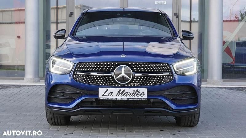 Culoarealbastru Utilizat 2020 Mercedes GLC300 AMG line Coupe | 42.955 EUR (Preț bun) - Imagine 1/4