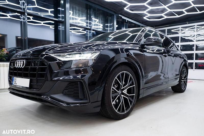 Culoarenegru Utilizat 2019 Audi Q8 Comfort SUV | 49.000 EUR (Super Preț) - Imagine 1/4