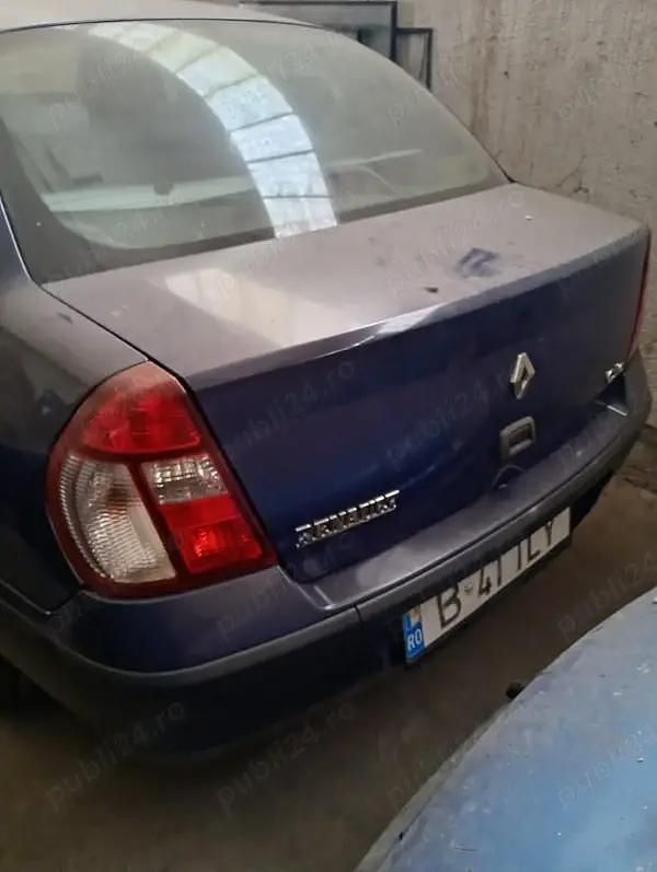Second-hand Renault Clio II 75 CP (55 kW) 2005 Albastru Berlinǎ