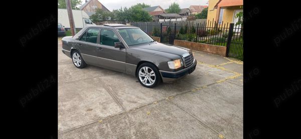 Utilizat 1993 Mercedes E250 Berlinǎ | 2.650 EUR - Imagine 1/4