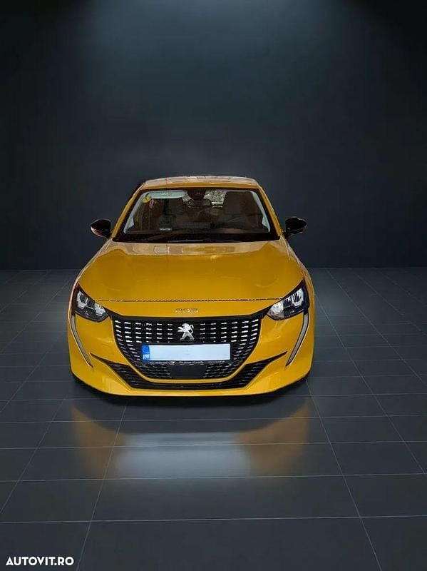 Culoaregalbeuriu Second-hand 2022 Peugeot 208 Allure Hatchback | 12.900 EUR (Puțin scump) - Imagine 1/4