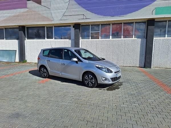 Utilizat 2011 Renault Grand Scénic Monovolum | 3.900 EUR (Preț OK) - Imagine 1/4