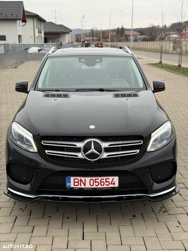 Second-hand Mercedes GLE350 AMG line 258 CP (189 kW) 2016 Culoarenegru SUV