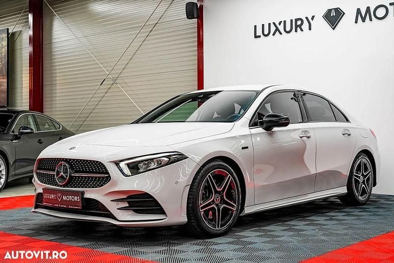Culoarealb Utilizat 2020 Mercedes A250 Advanced Berlinǎ | 24.990 EUR (Scump) - Imagine 1/4