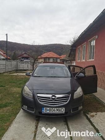 Gri Utilizat 2009 Opel Insignia Berlinǎ | 3.000 EUR (Preț OK) - Imagine 1/4