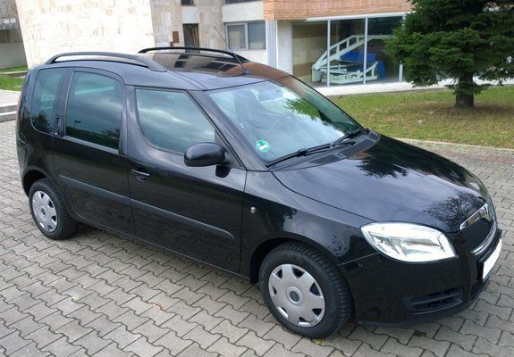 Second-hand Skoda Roomster 75 CP (55 kW) 2010 Negru Monovolum