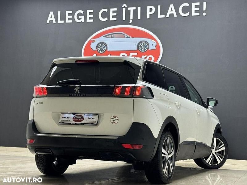 Second-hand Peugeot 5008 130 CP (95 kW) 2022 Culoarealb SUV