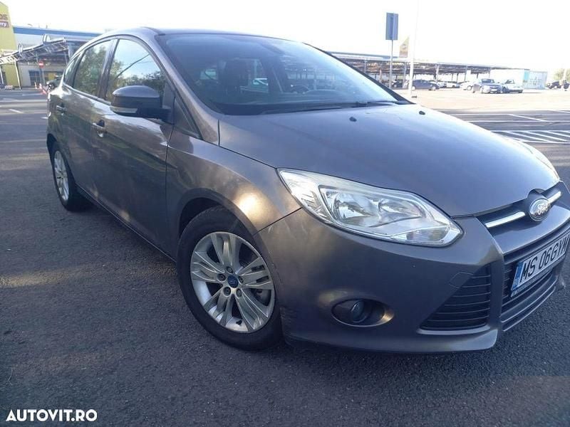 Culoaremaro Utilizat 2011 Ford Focus Trend Hatchback | 4.999 EUR - Imagine 1/4