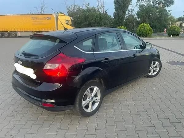 Utilizat 2012 Ford Focus Hatchback | 1.800 EUR (Super Preț) - Imagine 1/4