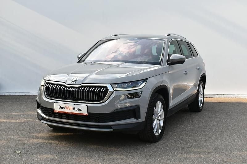 Gri mediu normal Utilizat 2022 Skoda Kodiaq Style SUV | 29.500 EUR (Super Preț) - Imagine 1/4