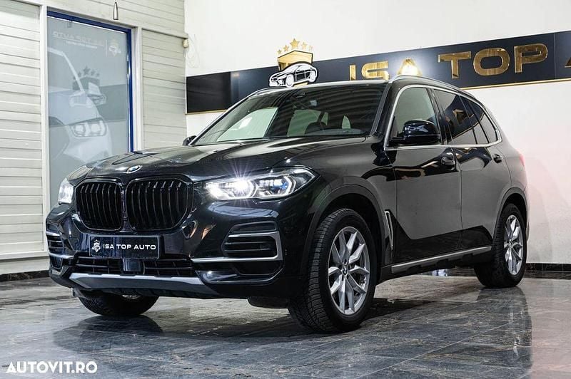 Culoarenegru Utilizat 2022 BMW X5 SUV | 53.999 EUR (Super Preț) - Imagine 1/4