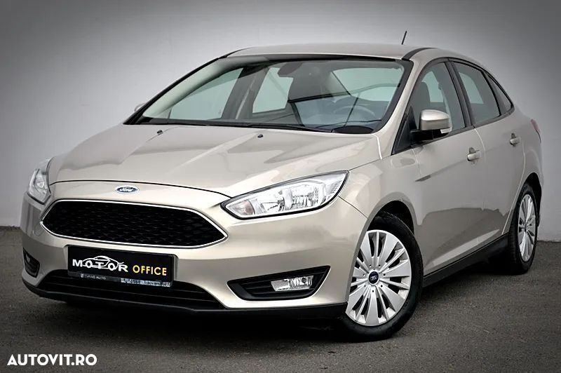 Gri Utilizat 2018 Ford Focus Berlinǎ | 6.690 EUR (Preț bun) - Imagine 1/4