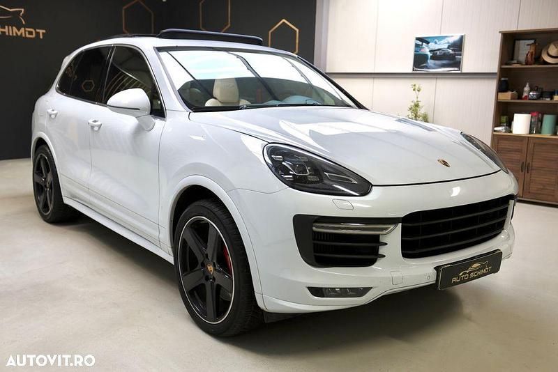 Culoarealb Utilizat 2015 Porsche Cayenne SUV | 29.800 EUR (Scump) - Imagine 1/4