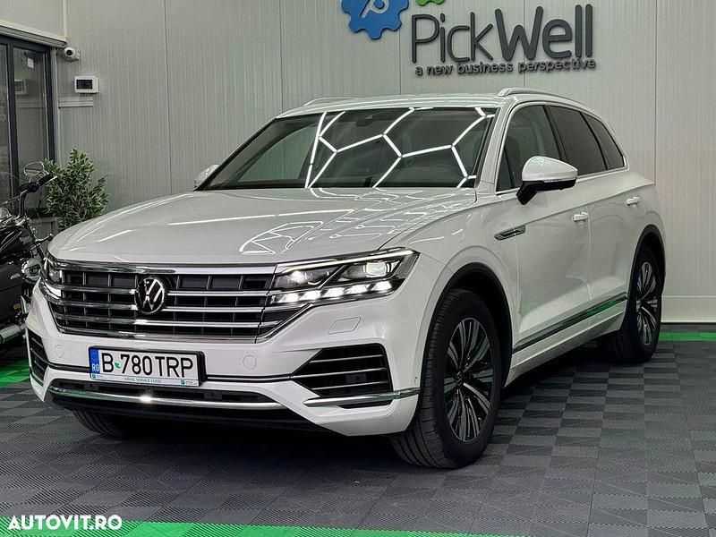 Second-hand VW Touareg Elegance 286 CP (210 kW) 2020 Culoarealb SUV