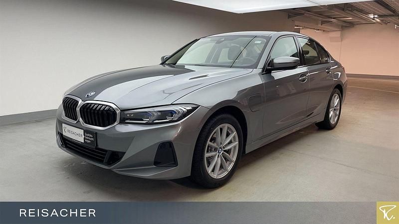 Utilizat 2023 BMW 330e | 37.739 EUR (Preț OK) - Imagine 1/1