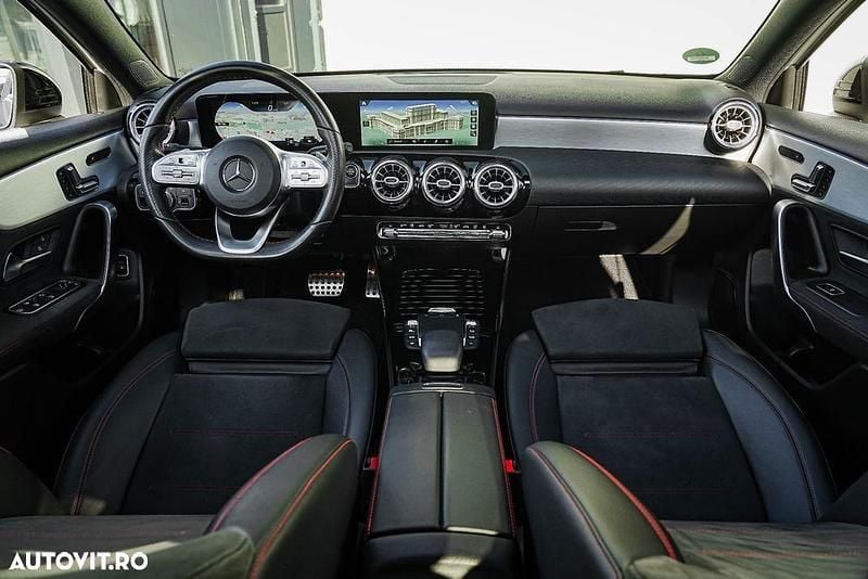 Second-hand Mercedes A250 AMG line 218 CP (160 kW) 2020 Culoarealb Berlinǎ