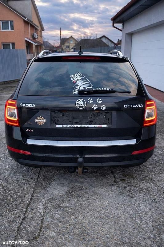 Second-hand Skoda Octavia Style 150 CP (110 kW) 2013 Culoarenegru Break