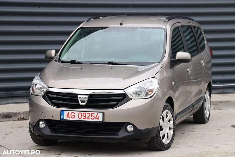 Culoarebej Second-hand 2015 Dacia Lodgy Prestige Monovolum | 3.990 EUR (Preț OK) - Imagine 1/4