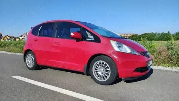 Rosu Utilizat 2009 Honda Jazz Hatchback | 3.150 EUR - Imagine 1/4