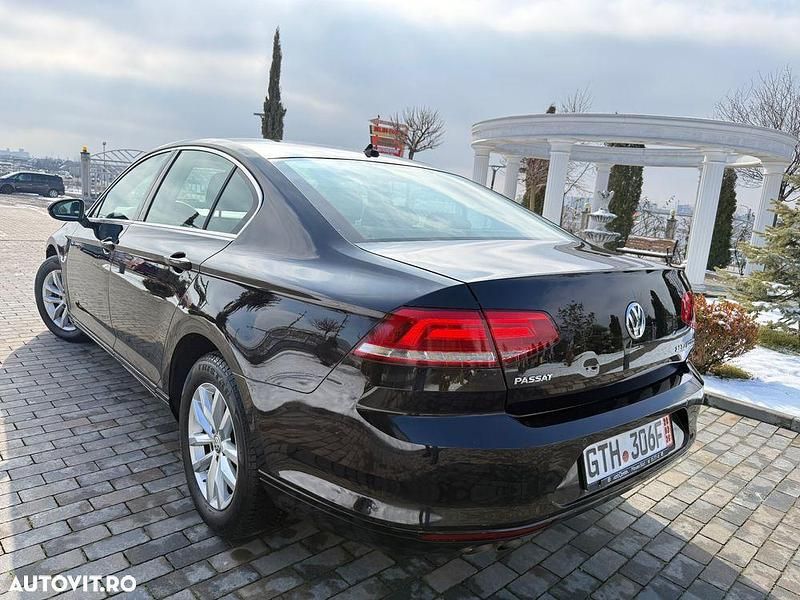 Second-hand VW Passat Comfortline 190 CP (139 kW) 2016 Culoarenegru Berlinǎ