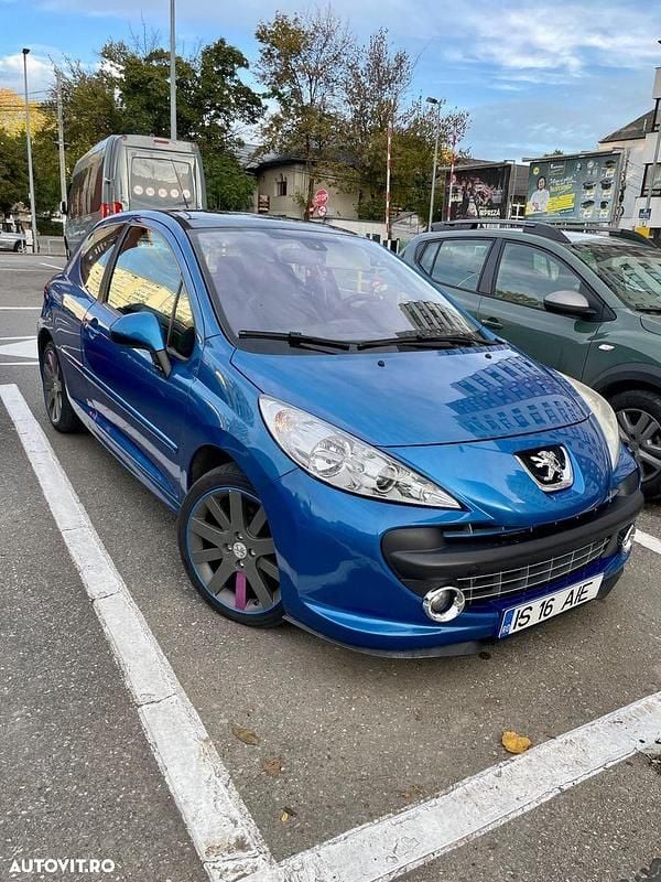 Culoarealbastru Utilizat 2007 Peugeot 207 CC Sport Cabrio | 2.200 EUR - Imagine 1/4