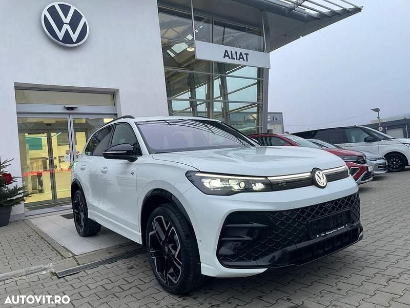 Nouă VW Tiguan R-line 272 CP (200 kW) 2025 Culoarealb SUV