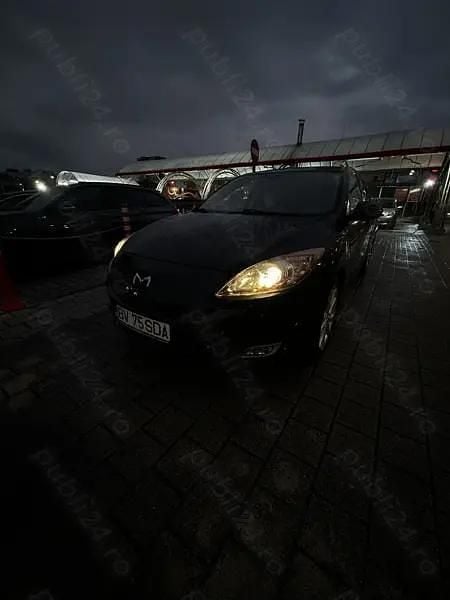 Negru Utilizat 2011 Mazda 3 Hatchback | 4.500 EUR (Preț OK) - Imagine 1/4