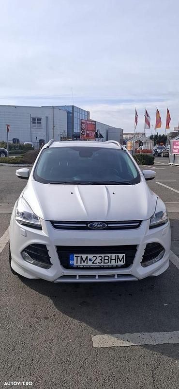 Second-hand Ford Kuga Titanium 180 CP (132 kW) 2016 Culoarealb SUV