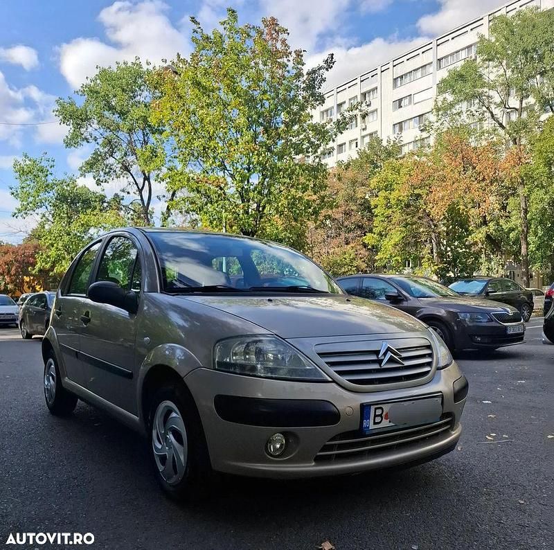 Culoareargint Utilizat 2004 Citroën C3 Hatchback | 1.250 EUR - Imagine 1/4