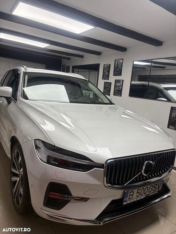 Culoarealb Second-hand 2023 Volvo XC60 Inscription SUV | 45.000 EUR (Scump) - Imagine 1/4