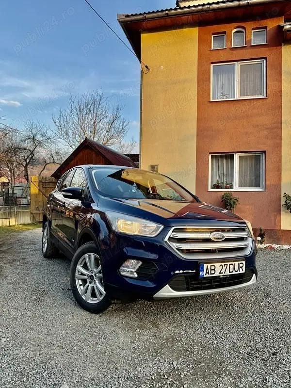 Utilizat 2018 Ford Kuga SUV | 10.999 EUR (Super Preț) - Imagine 1/4