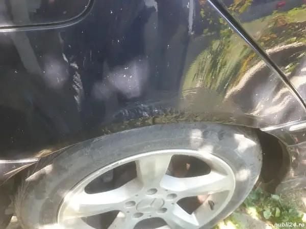 Utilizat 2005 Mercedes 220 | 1.000 EUR - Imagine 1/4