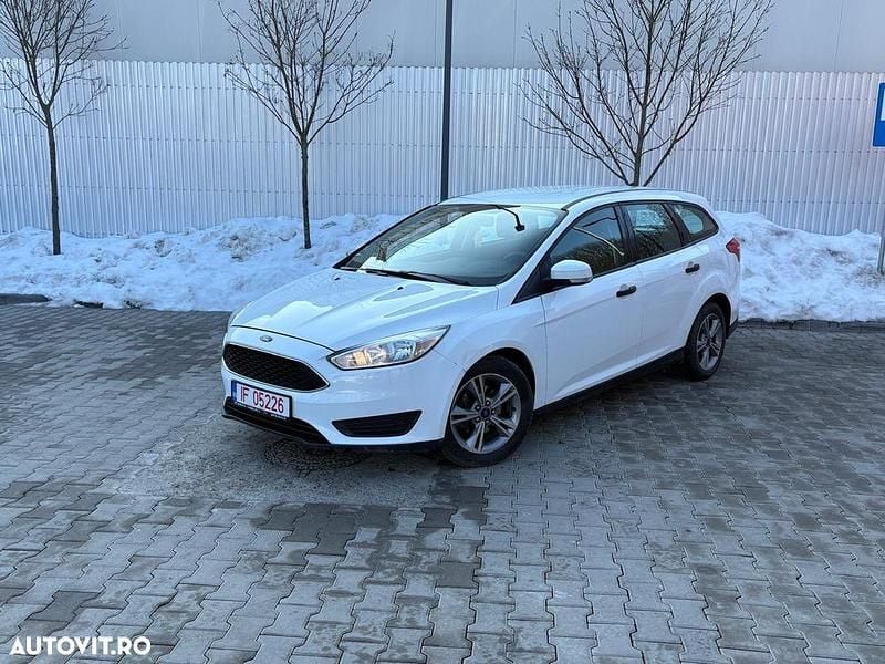 Second-hand Ford Focus 100 CP (73 kW) 2015 Culoarealb Break