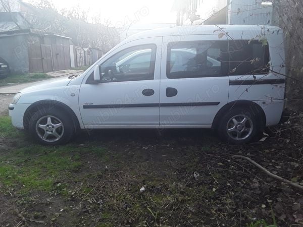 Second-hand Opel Combo 85 CP (62 kW) 2004 Monovolum