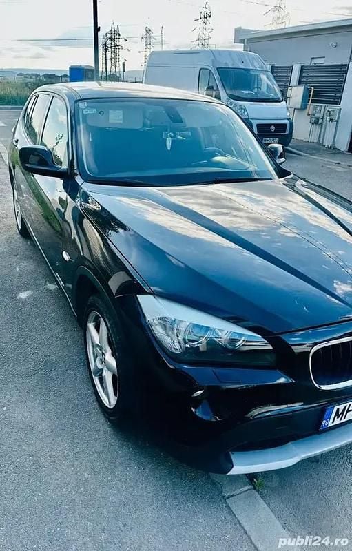 Utilizat 2011 BMW X1 SUV | 7.500 EUR (Preț OK) - Imagine 1/4