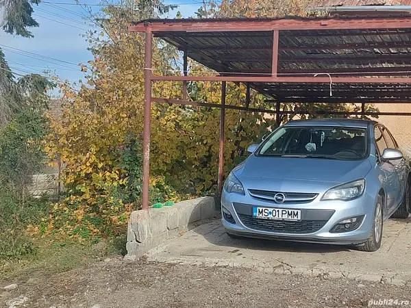 Utilizat 2017 Opel Astra Berlinǎ | 6.000 EUR (Super Preț) - Imagine 1/4