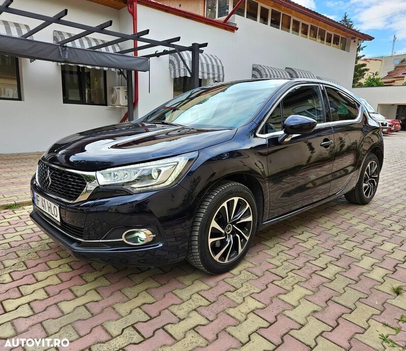 Albastru Utilizat 2017 DS Automobiles DS4 Hatchback | 9.999 EUR - Imagine 1/4