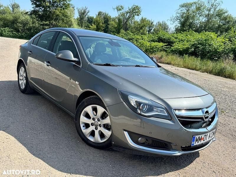 Culoareargint Utilizat 2016 Opel Insignia Business Edition Berlinǎ | 4.999 EUR (Super Preț) - Imagine 1/4