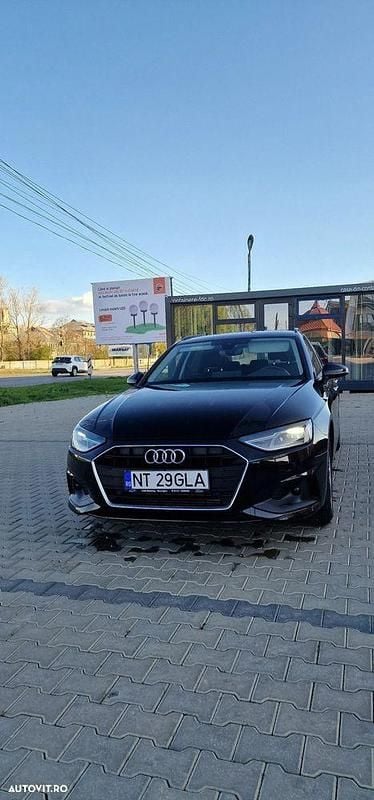 Culoarenegru Second-hand 2020 Audi A4 Break | 17.800 EUR (Super Preț) - Imagine 1/4
