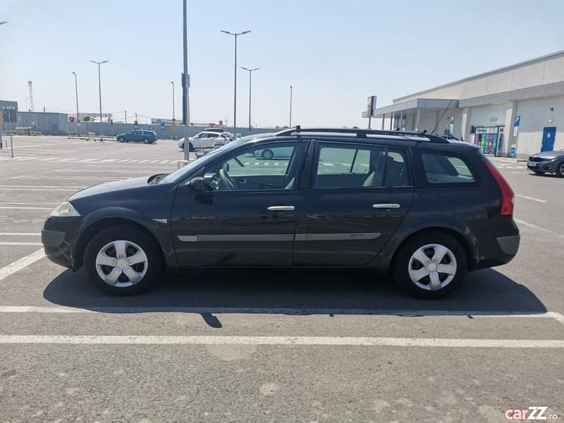 Negru Utilizat 2006 Renault Mégane II Break | 1.800 EUR (Preț OK) - Imagine 1/4